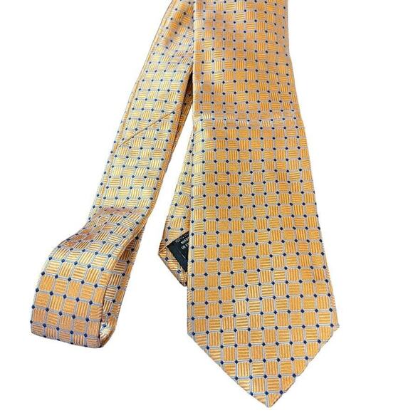 Jos A Bank Joseph Executive Collection Mens 100% Silk Orange Print Necktie Tie - Picture 10 of 16